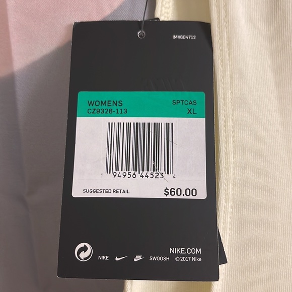 Nike romper right fit size XL - Picture 4 of 8